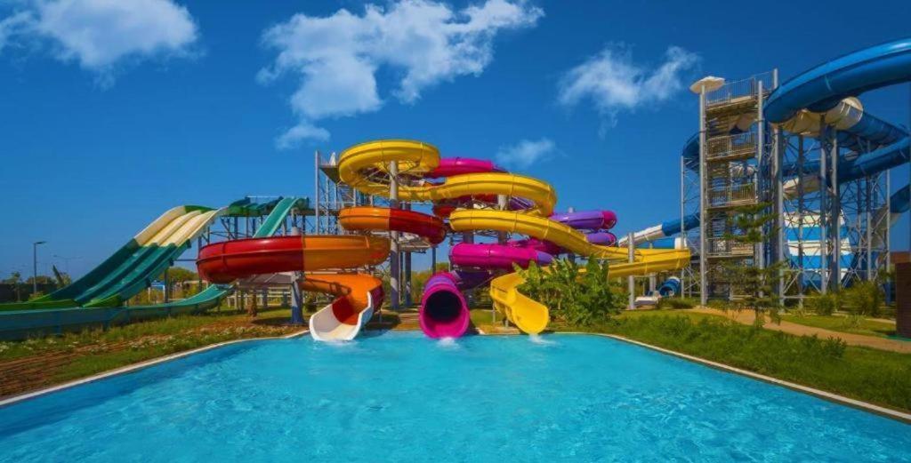 Concorde Luxury Resort & Casino & Convention & Spa Фамагуста Екстериор снимка