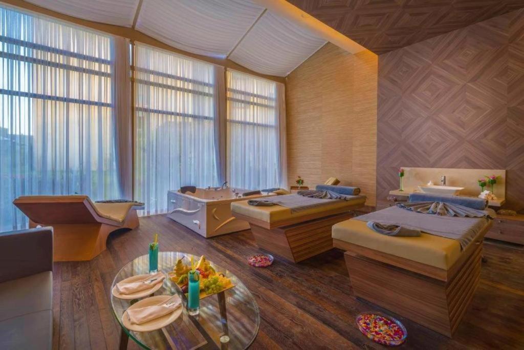 Concorde Luxury Resort & Casino & Convention & Spa Фамагуста Екстериор снимка